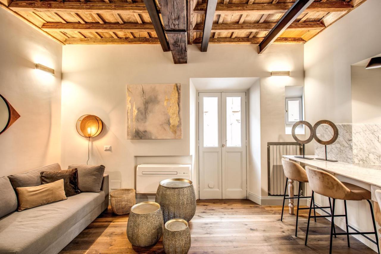 Apartment Febo Decharm Rom