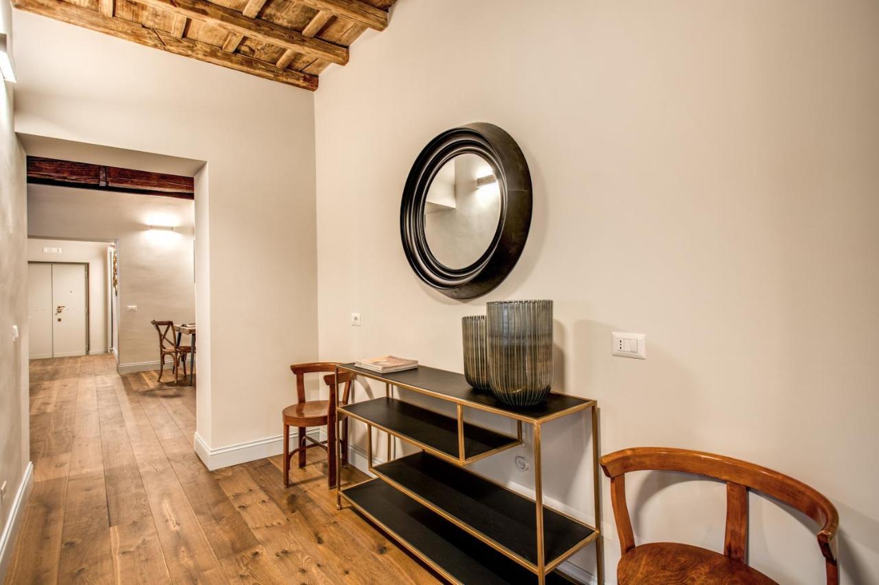Apartment Febo Decharm Rom