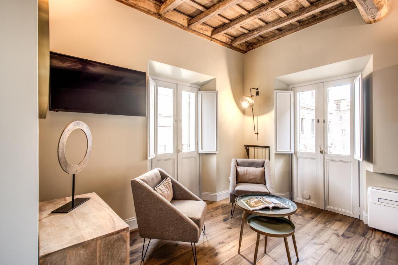 Febo Decharm Apartment Rom