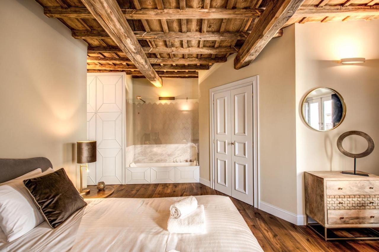 Febo Decharm Apartment Rom